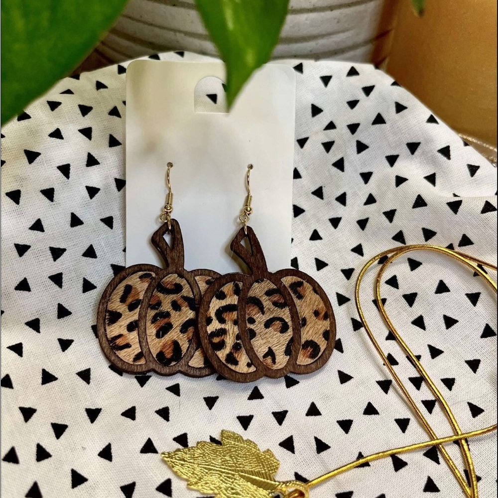 Cheetah print pumpkin earrings